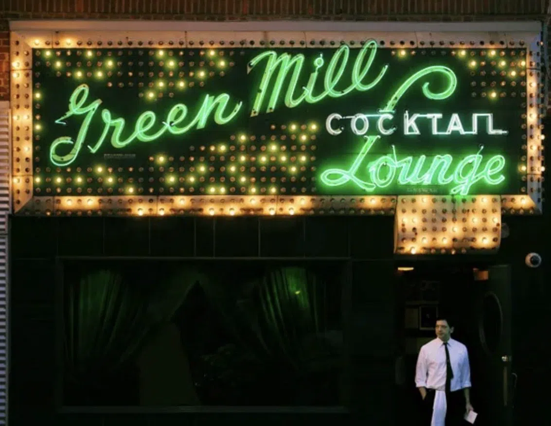 Chicago's Speakeasy Circuit Behind Unmarked Doors