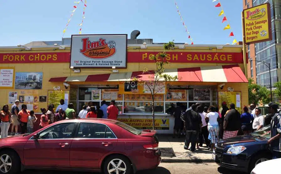 Dragged Through the Garden: Chicagos Hot-Dog-Stände und die No-Ketchup-Religion der Stadt
