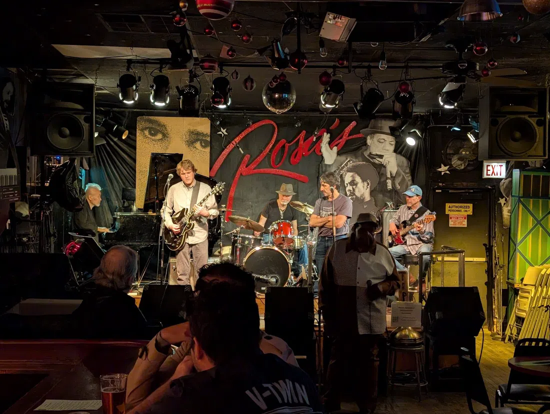 Rosa's Lounge, Chicago