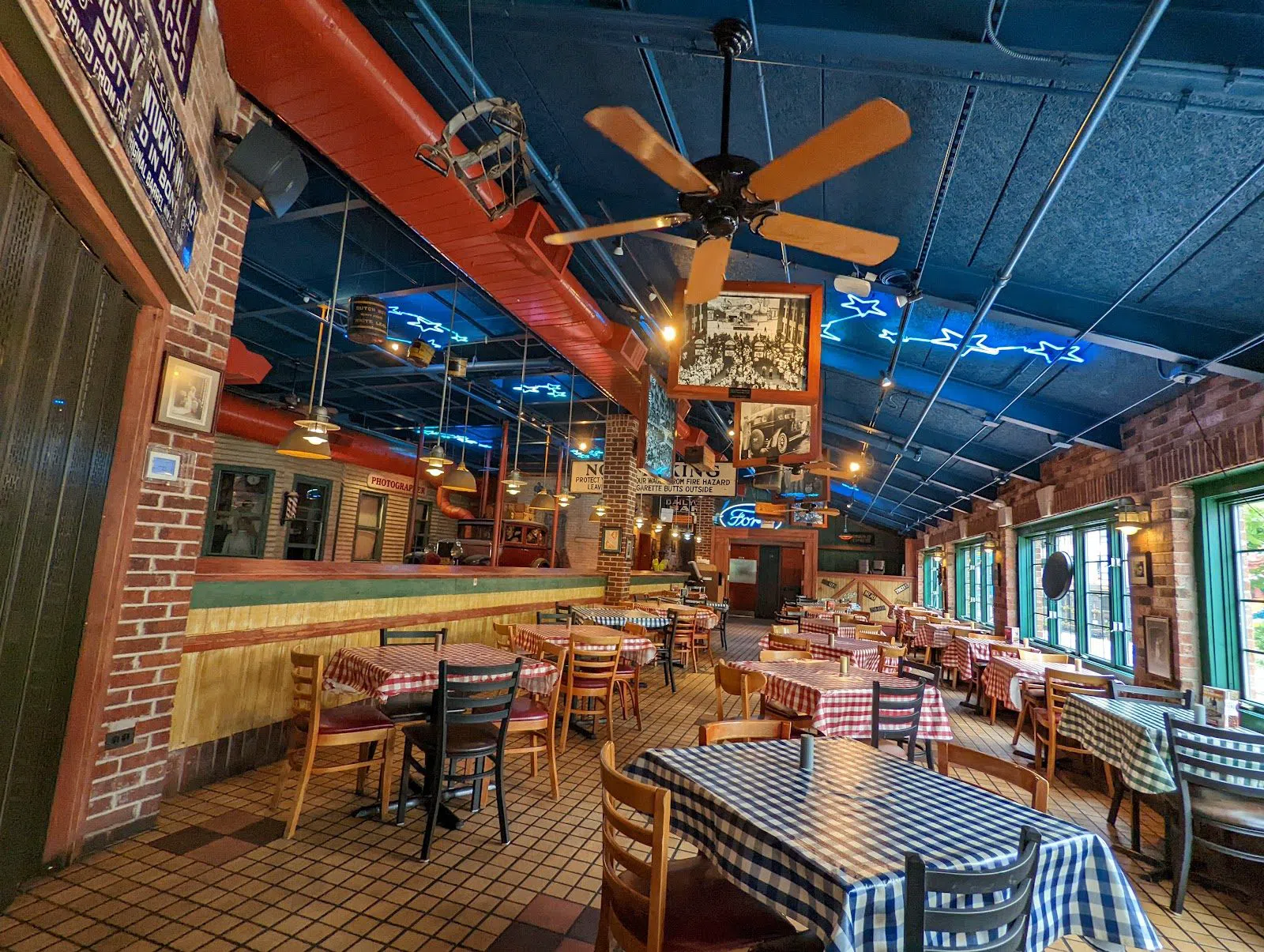 Portillo's & Barnelli's — River North, Chicago