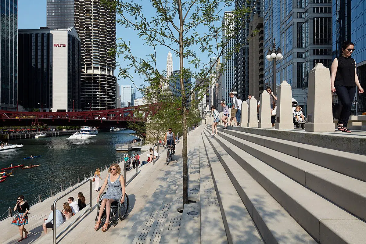 Boats, Bridges and Cider on the Chicago River in September