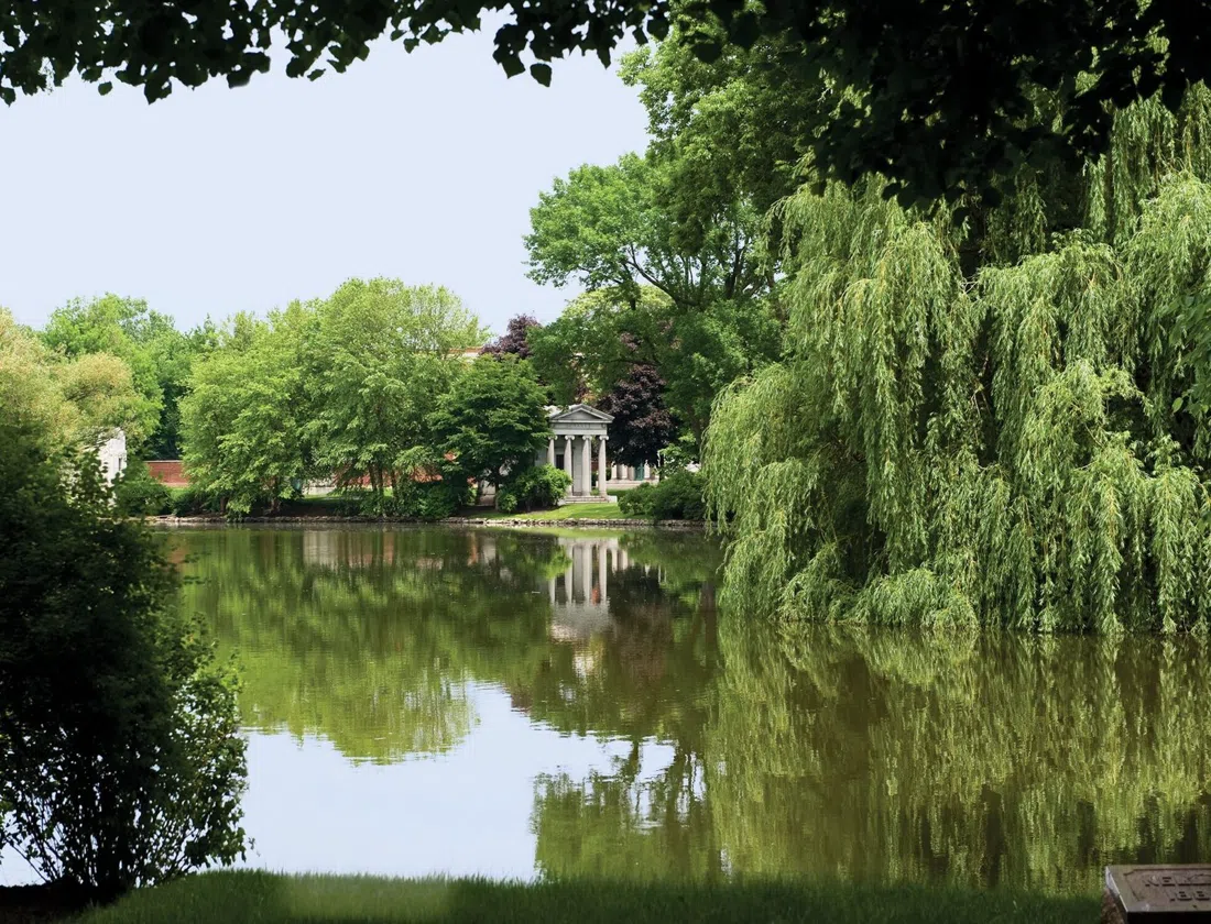 Graceland Cemetery — Cemetery of Architects tour, Chicago
